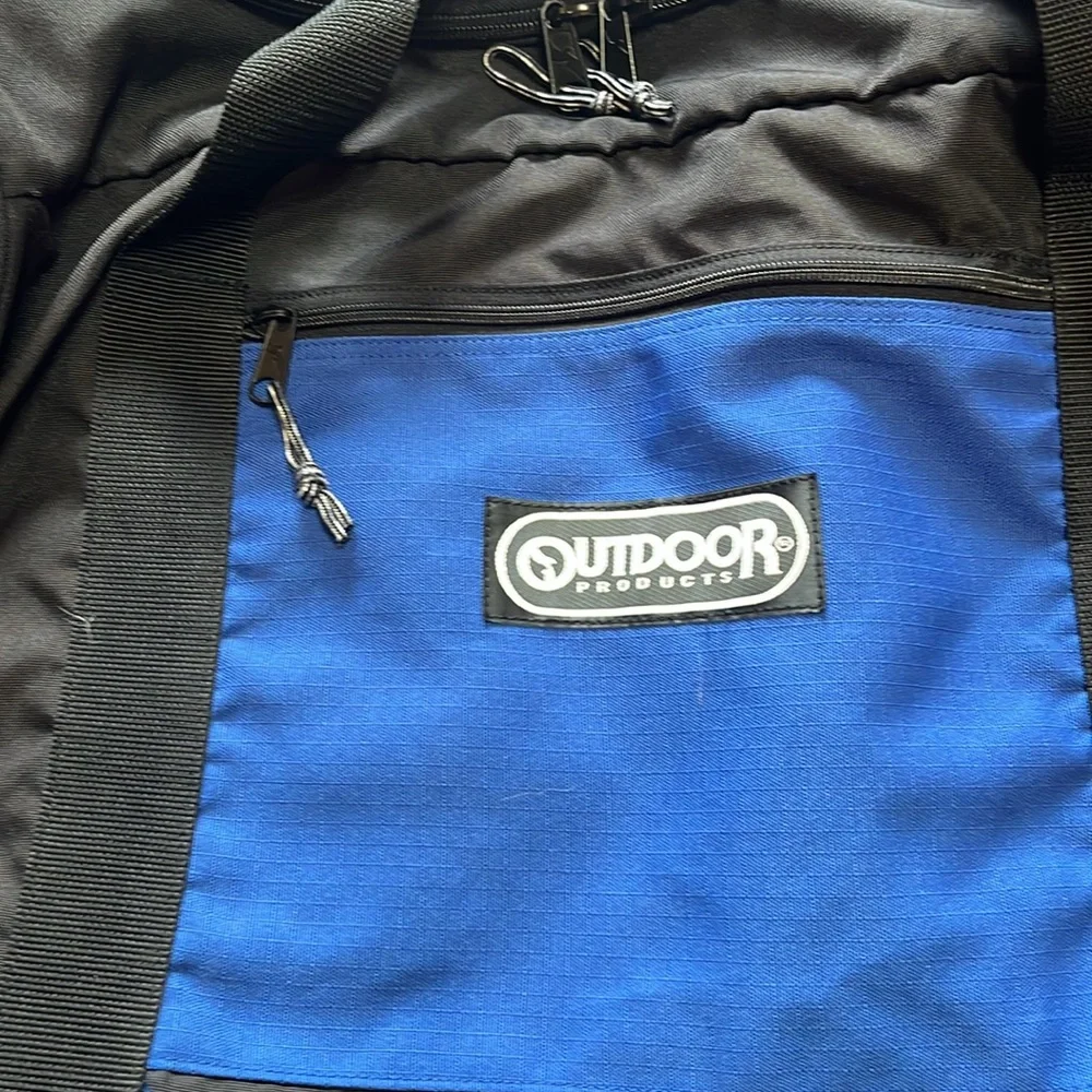 MEN BAG DUFFEL Outdoor Products large 24”wide x 15”deep by 18” high